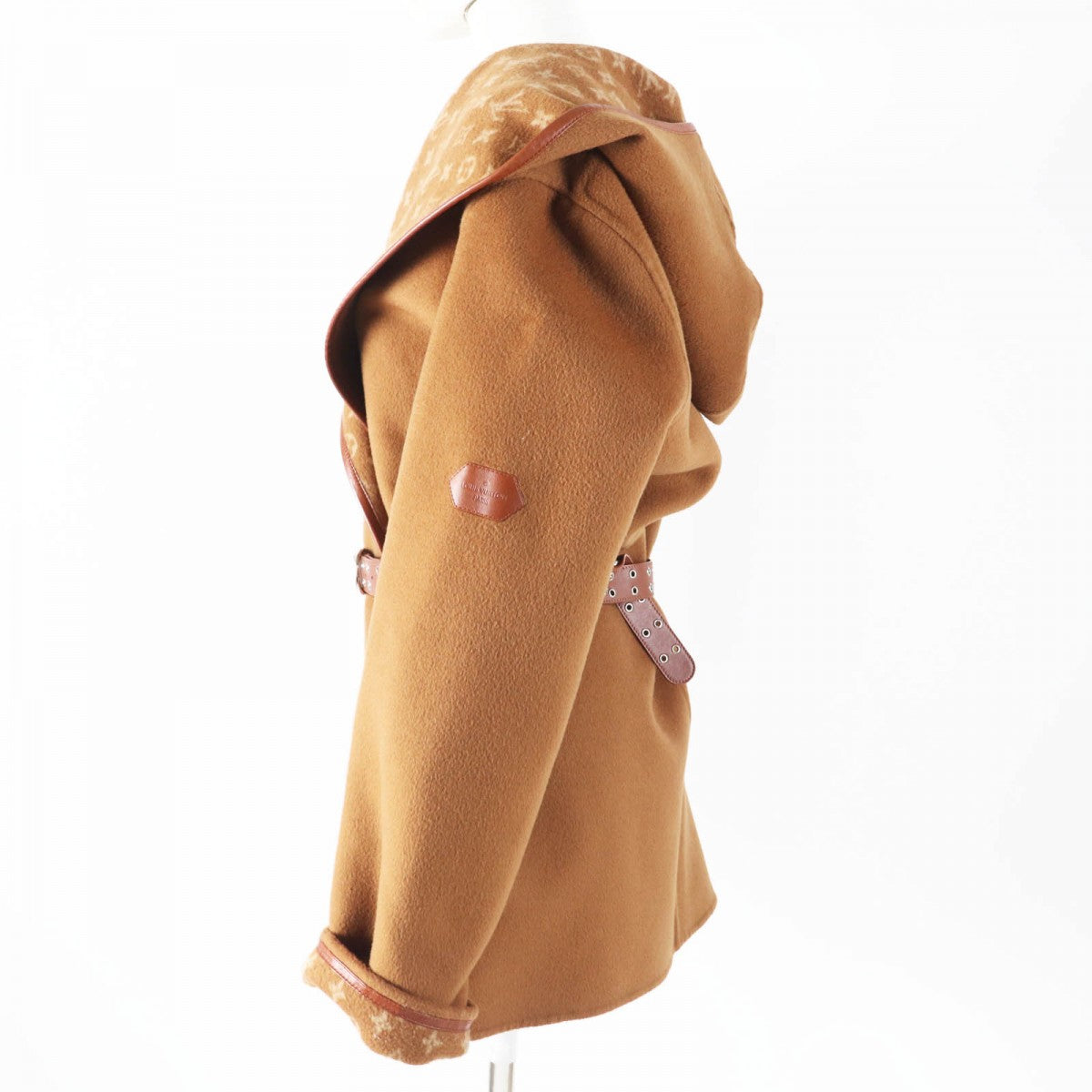 Louis Vuitton coat 1A8262 Part sheep Camel Leather Wool Apparel