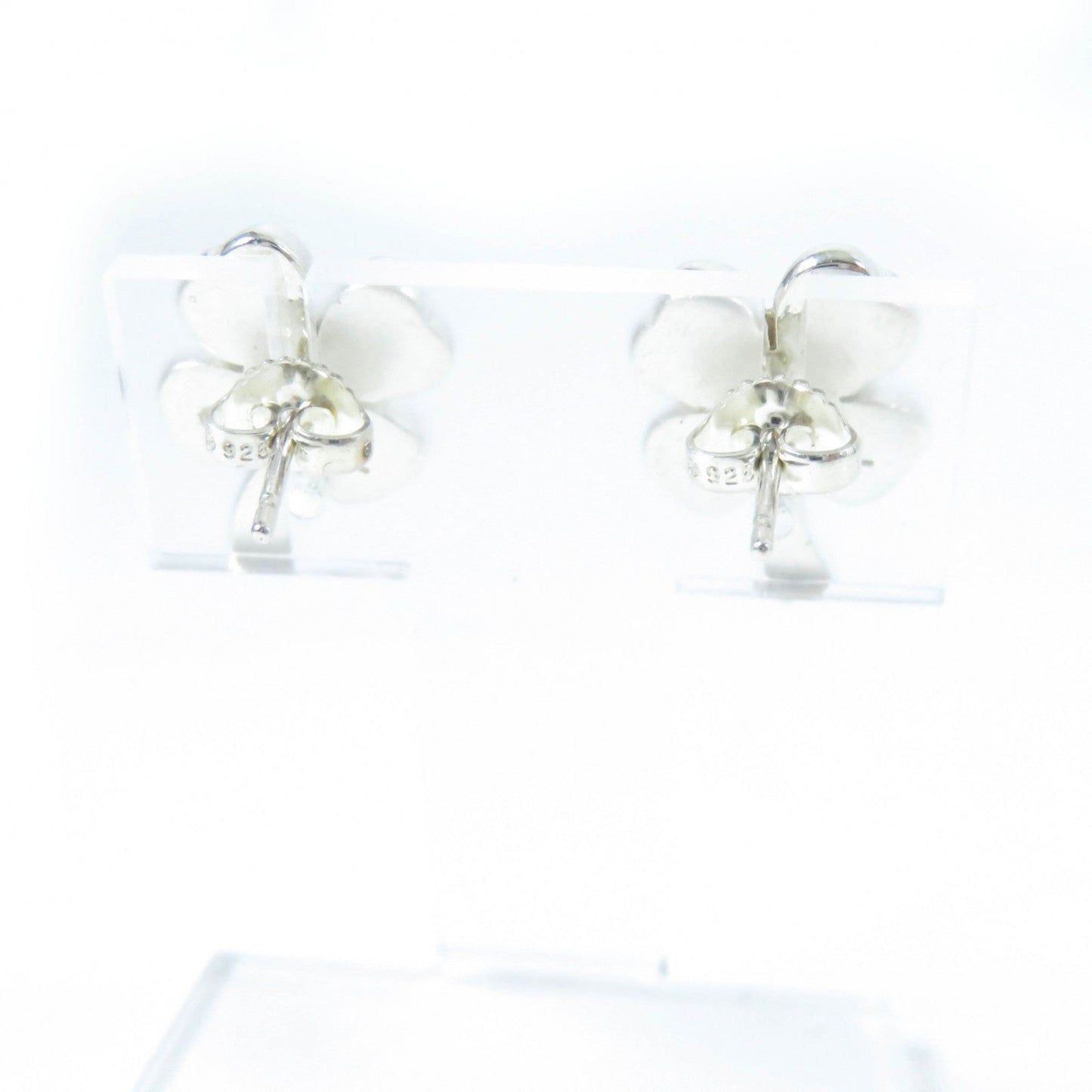 Chanel Clover logo Pierce