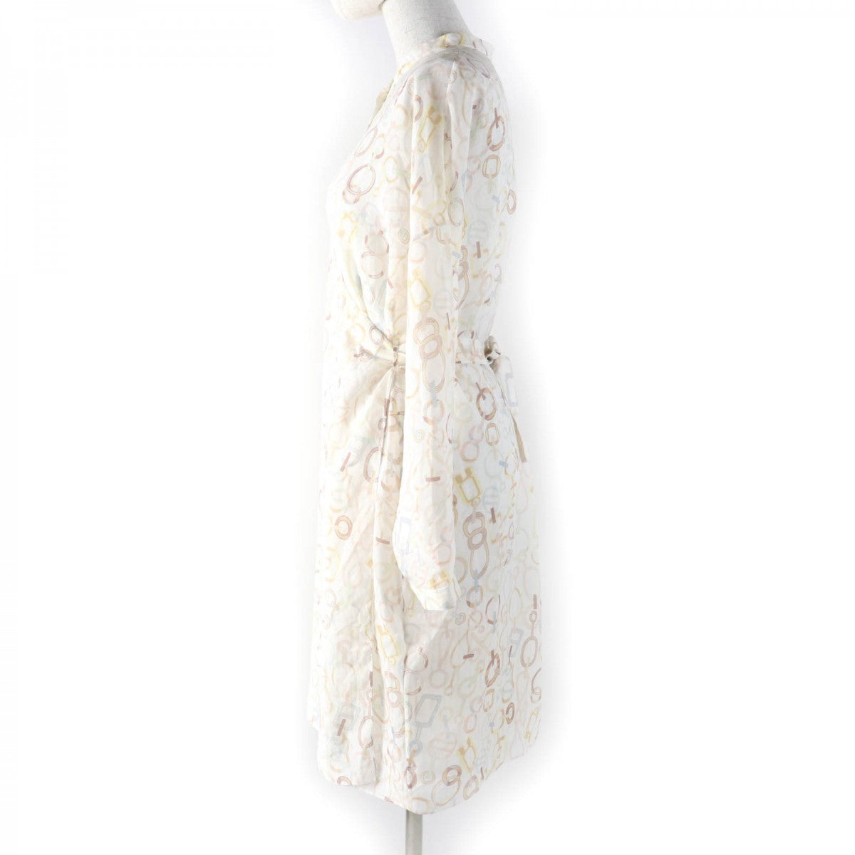 One Piece Main: Silk, Lining: Silk Ivory Travel Bag