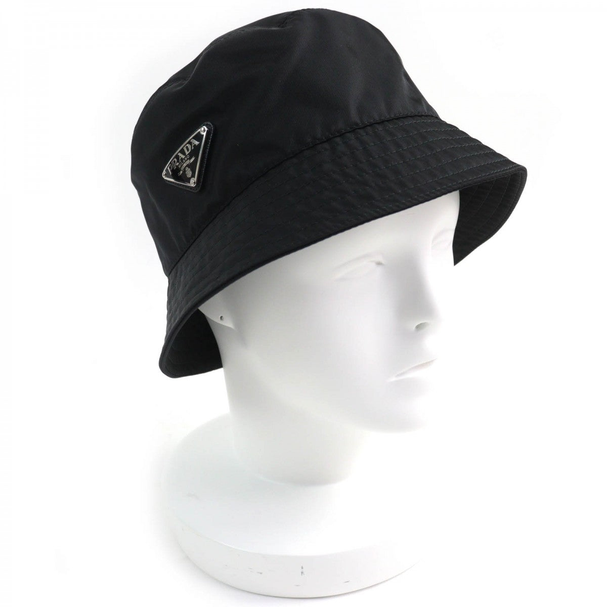 Hat Outer: % Recycled Polyamide, Lining: % Leather Black Travel Bag