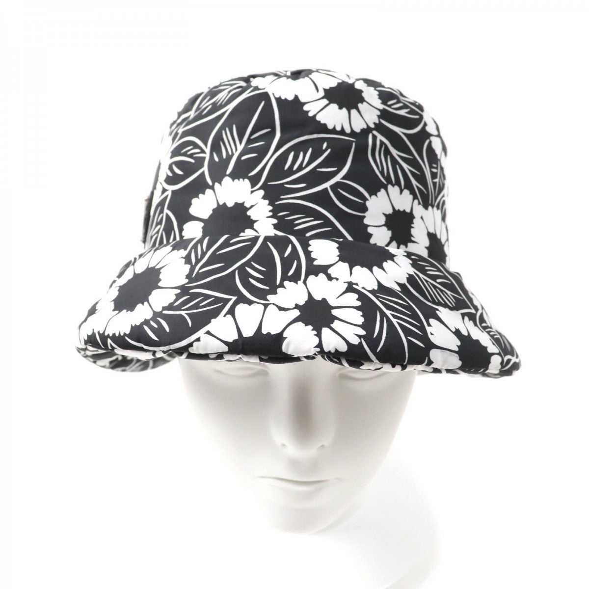 Hat Outer: % Recycled Polyamide, Lining: % Leather Black Travel Bag M Handbag
