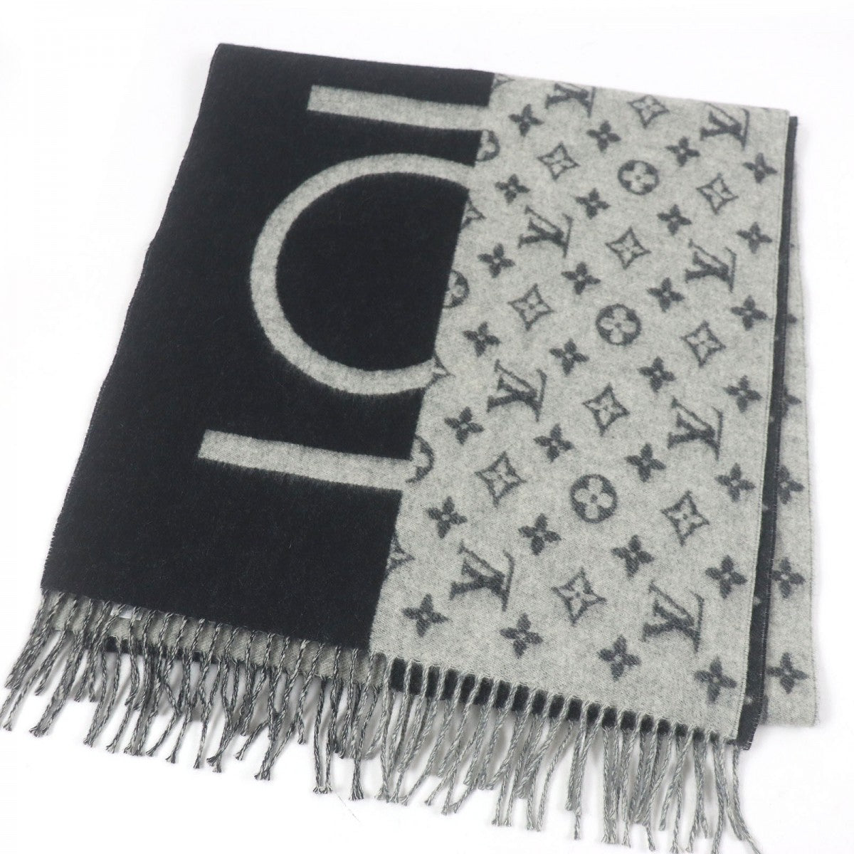 Louis Vuitton Scarf M70924 Split Black Gray