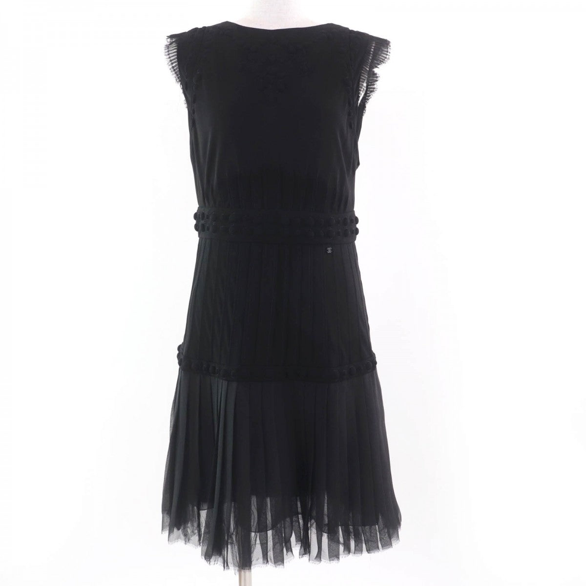 Chanel one piece 07A Rayon 40 Black Handbag