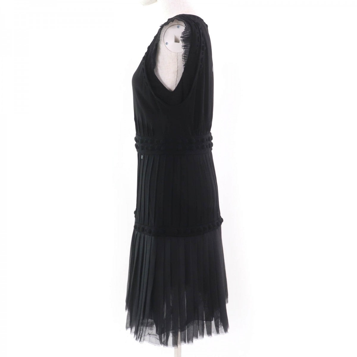 Chanel one piece 07A Rayon 40 Black Handbag