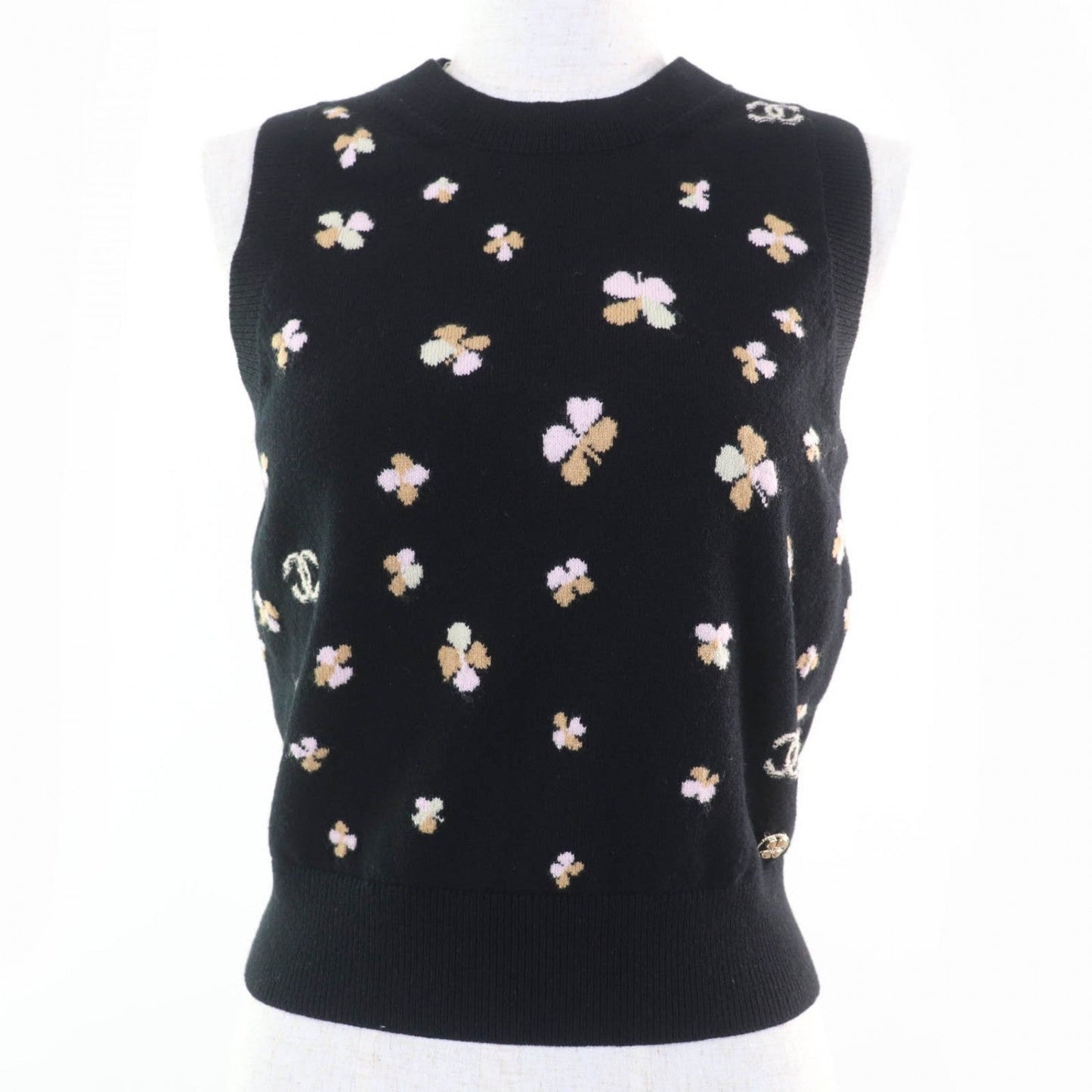 Chanel Vest cashmere 36 Black Handbag