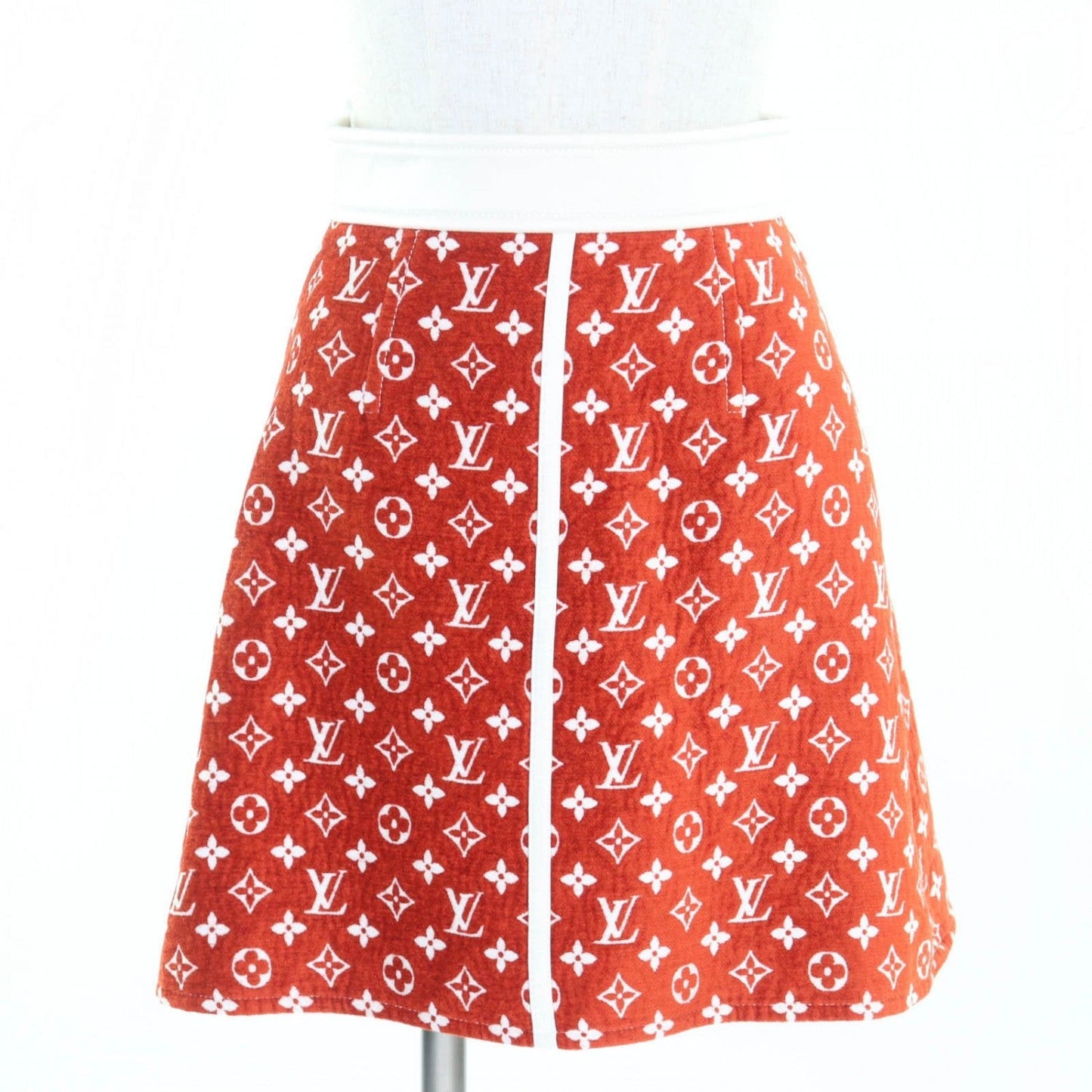 Louis Vuitton FNSK41 Rayon 34 Red Apparel