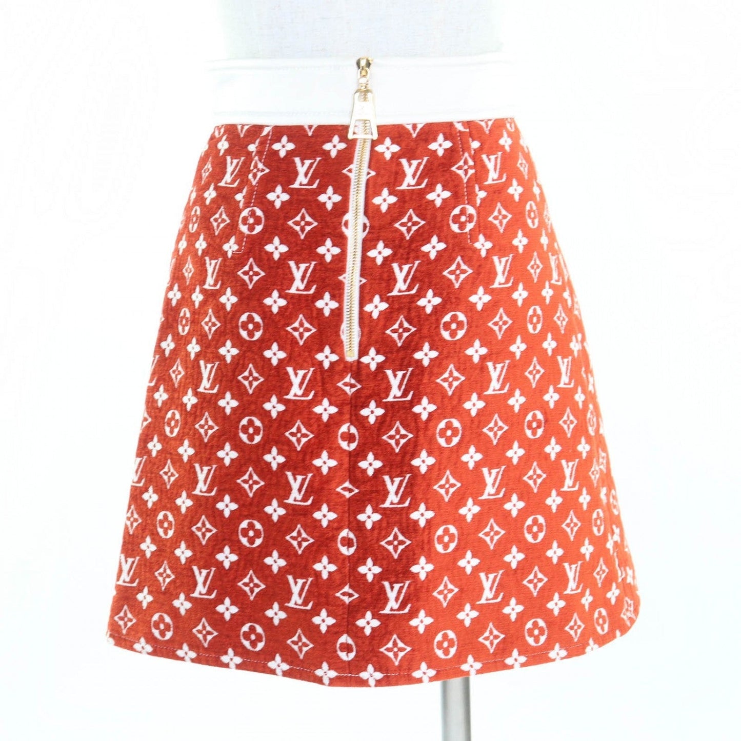 Louis Vuitton FNSK41 Rayon 34 Red Apparel
