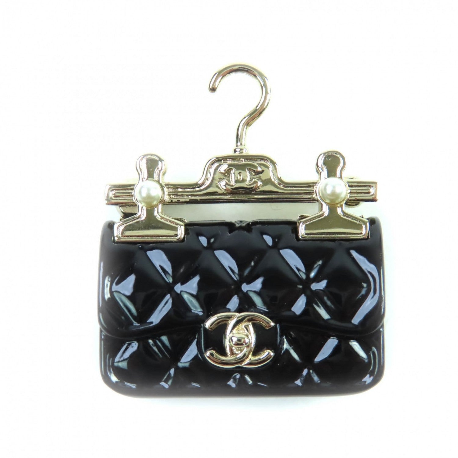 Chanel Brooch B23C Ã£  ¼ Black Handbag