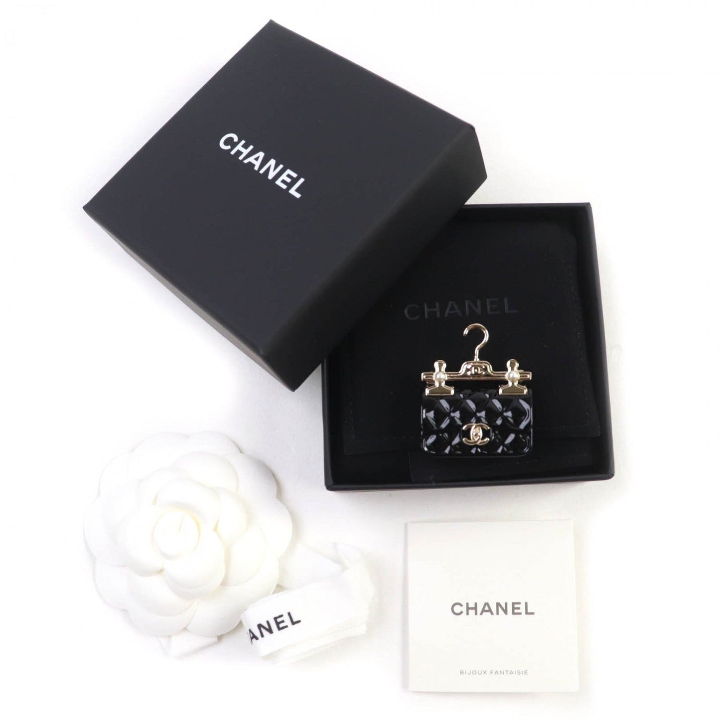 Chanel Brooch B23C Ã£  ¼ Black Handbag