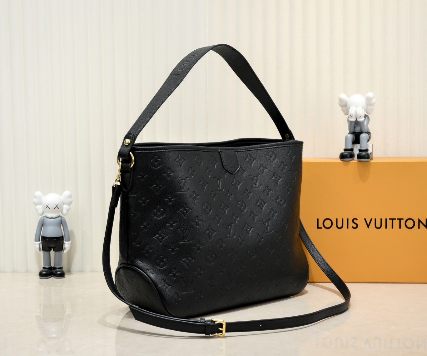 EN - Luxury LUV 806 Travel Bag