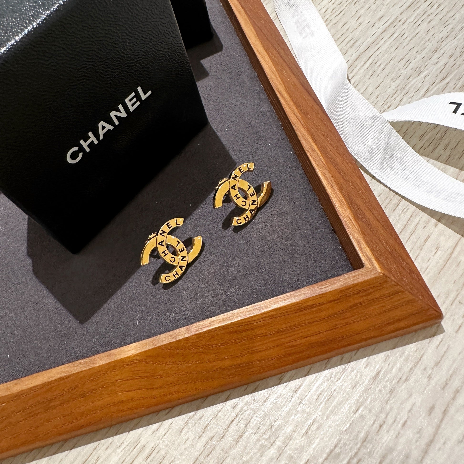 Chanel   earrings
