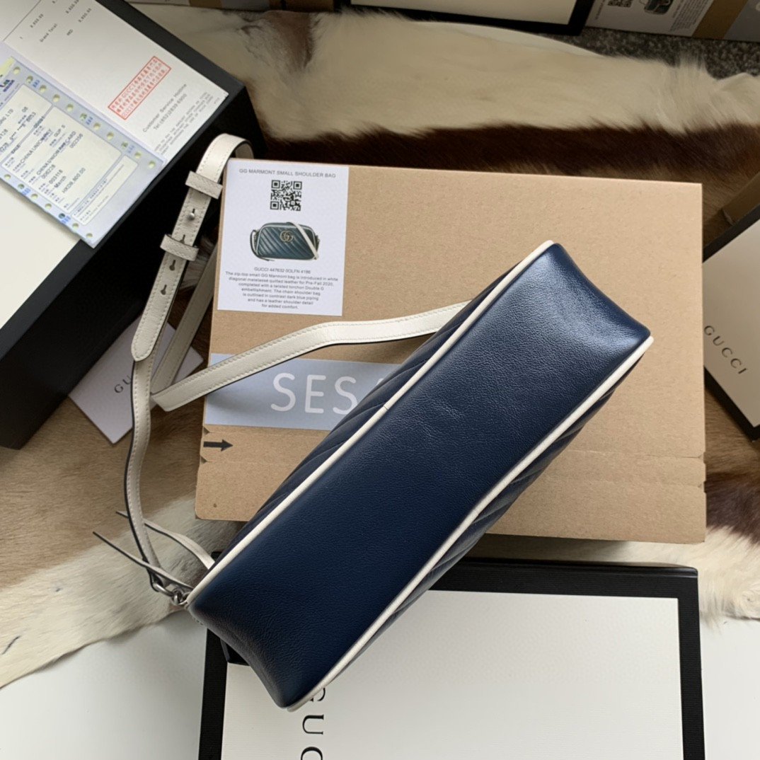 gg Marmont MatelassÃ© 9.5in 24cm Blue Shoulder Bag