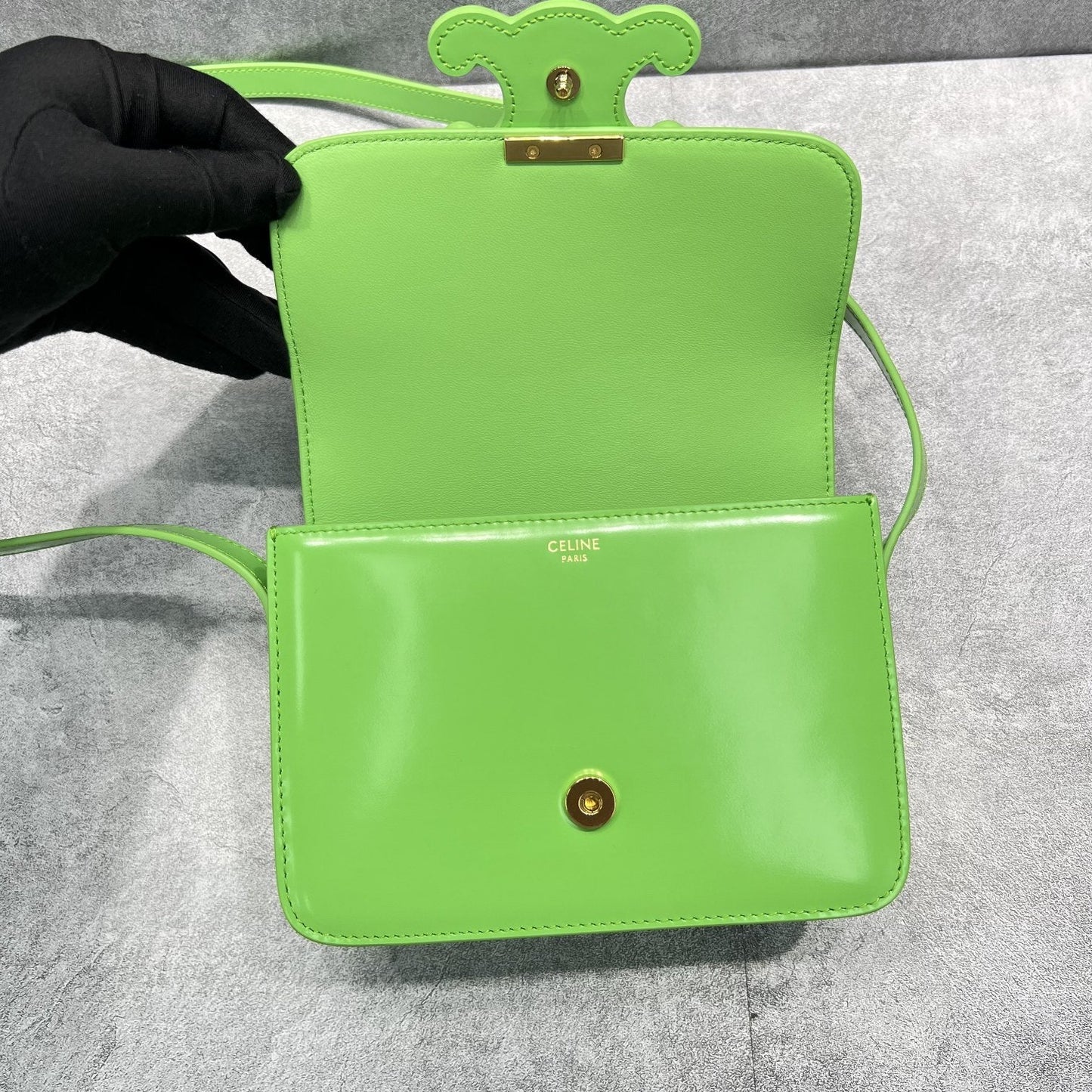 Top Quality Classique Cuir Triomphe Bag For Green Mini Travel Bag 71In18Cm 9564