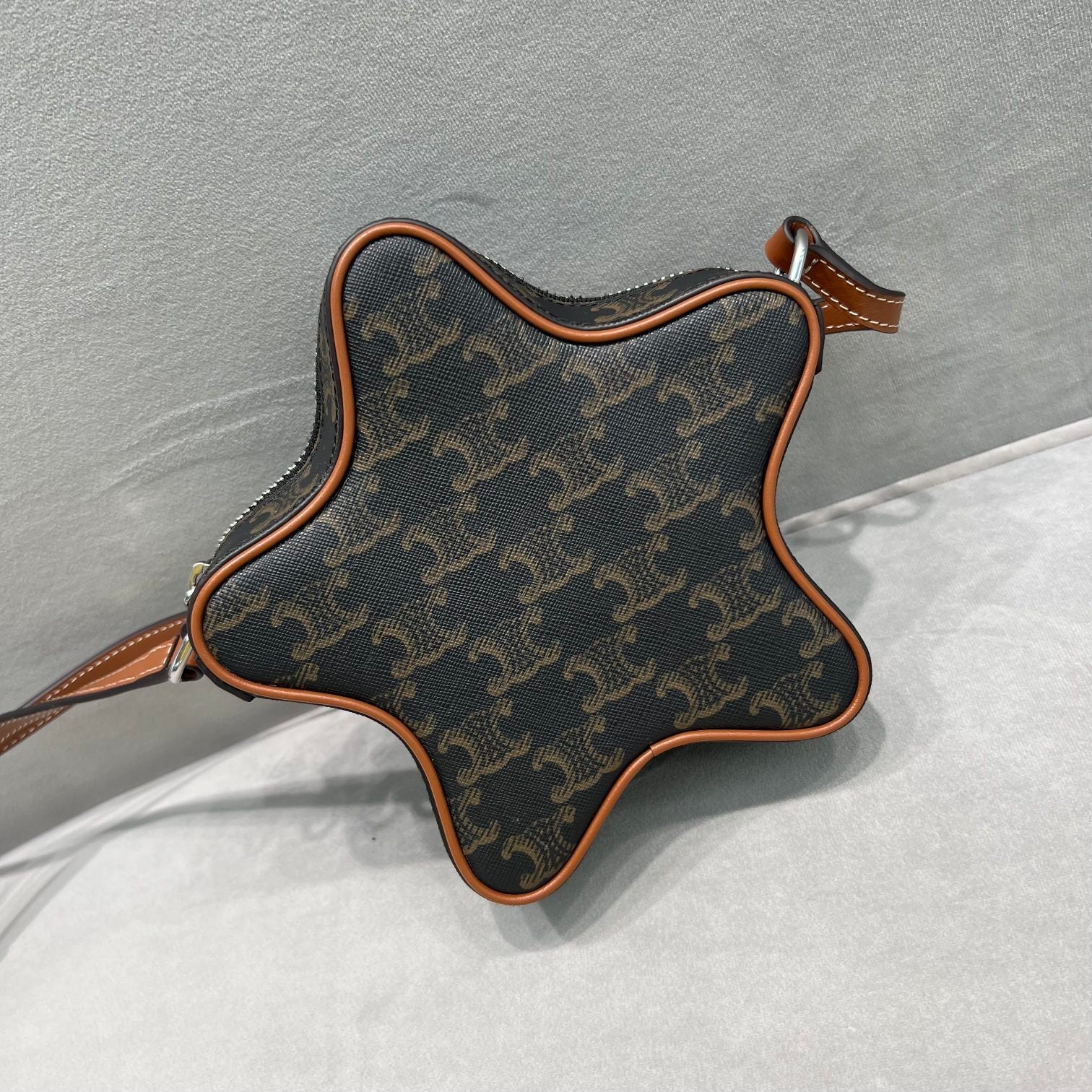 Top Quality Etoile In Triomphe For Women Canvas Brown Travel Bag