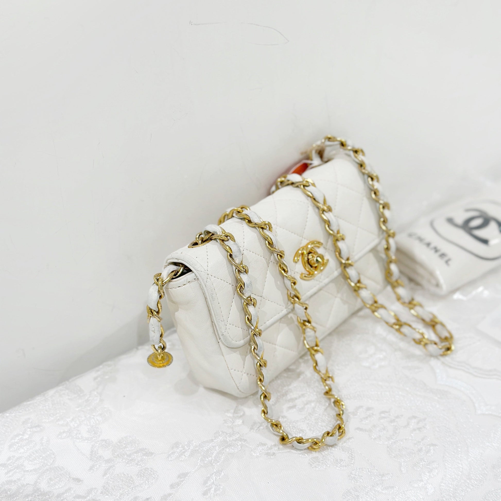 Chanel   mini flap bag/ white
