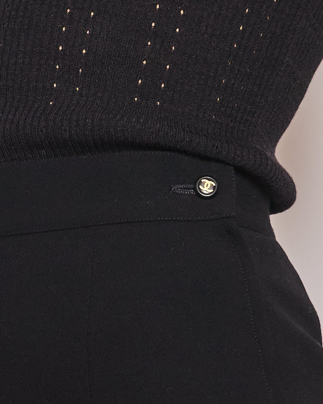 Chanel Black   A-Line Mini Skirt With Zig-Zag Stitch Detail Size FR 36 (UK 8)