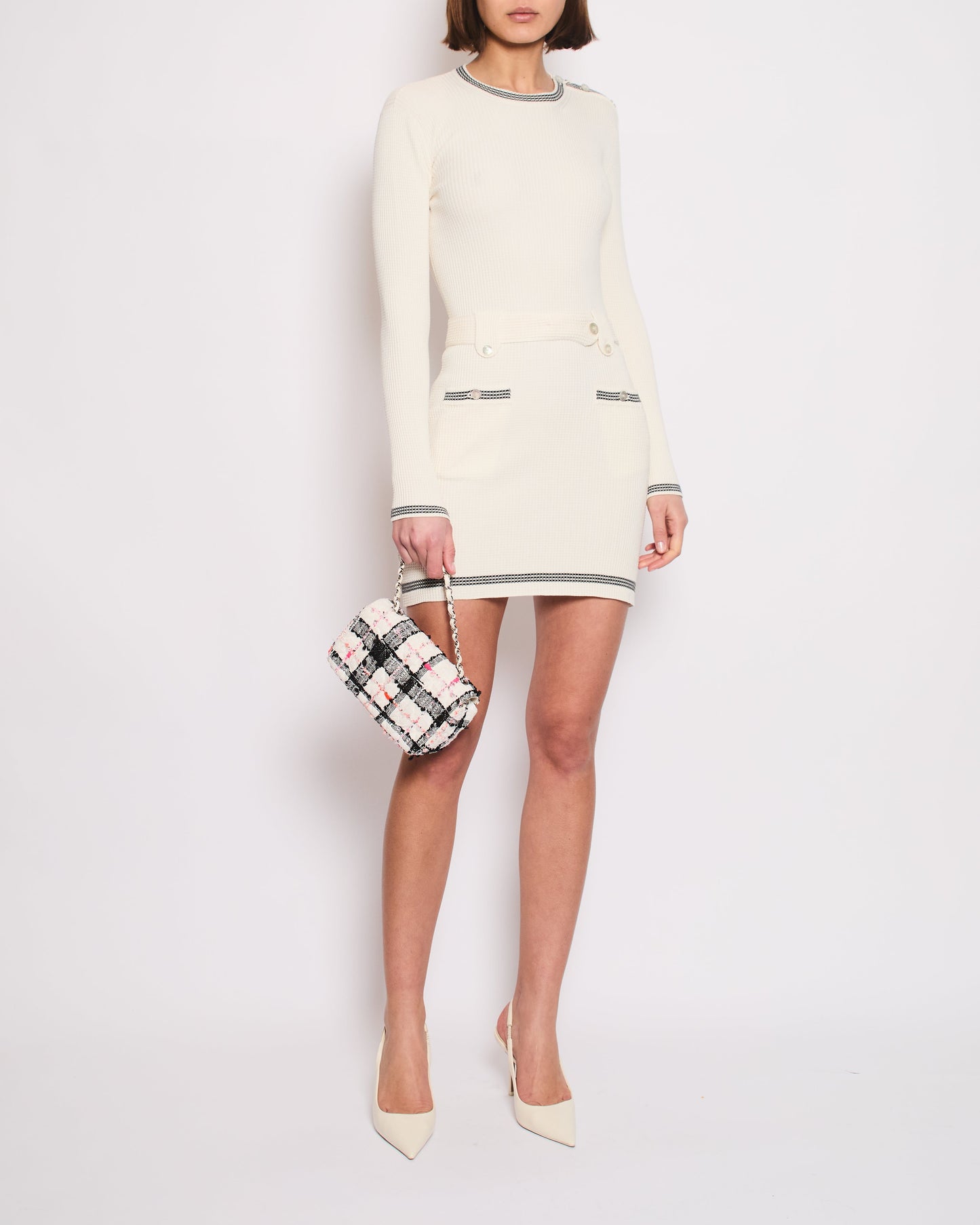 Chanel 22C Cream Knit Long Sleeve Mini Dress with Black Detail and Pearl Logo Buttons Size FR 34 (UK 6) RRP ¬£2450