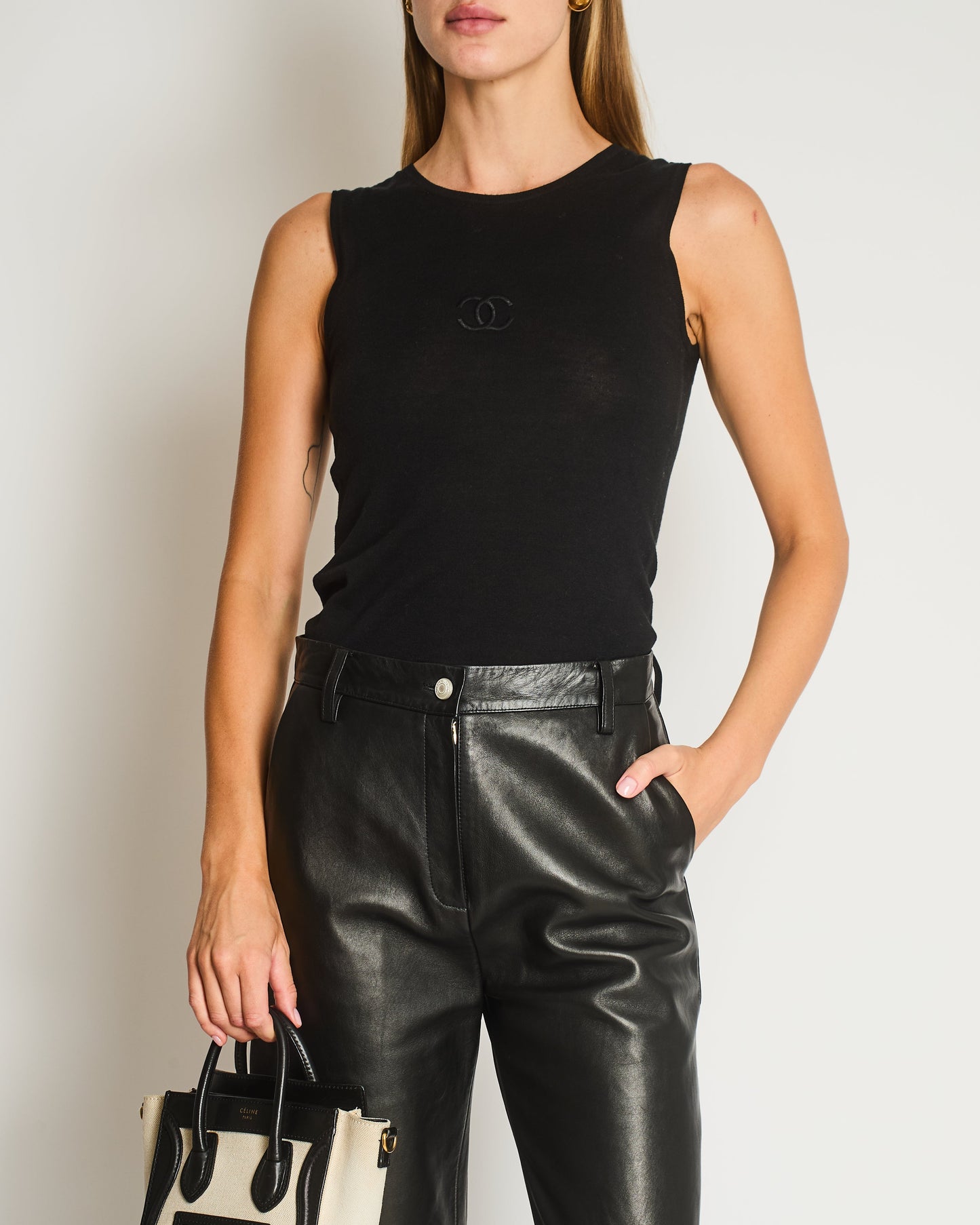 Chanel 95P Black Sleeveless Cotton Top With Stitched Logo And Gold Logo Buttons On The Shoulder Size Fr 36 (Uk 8)