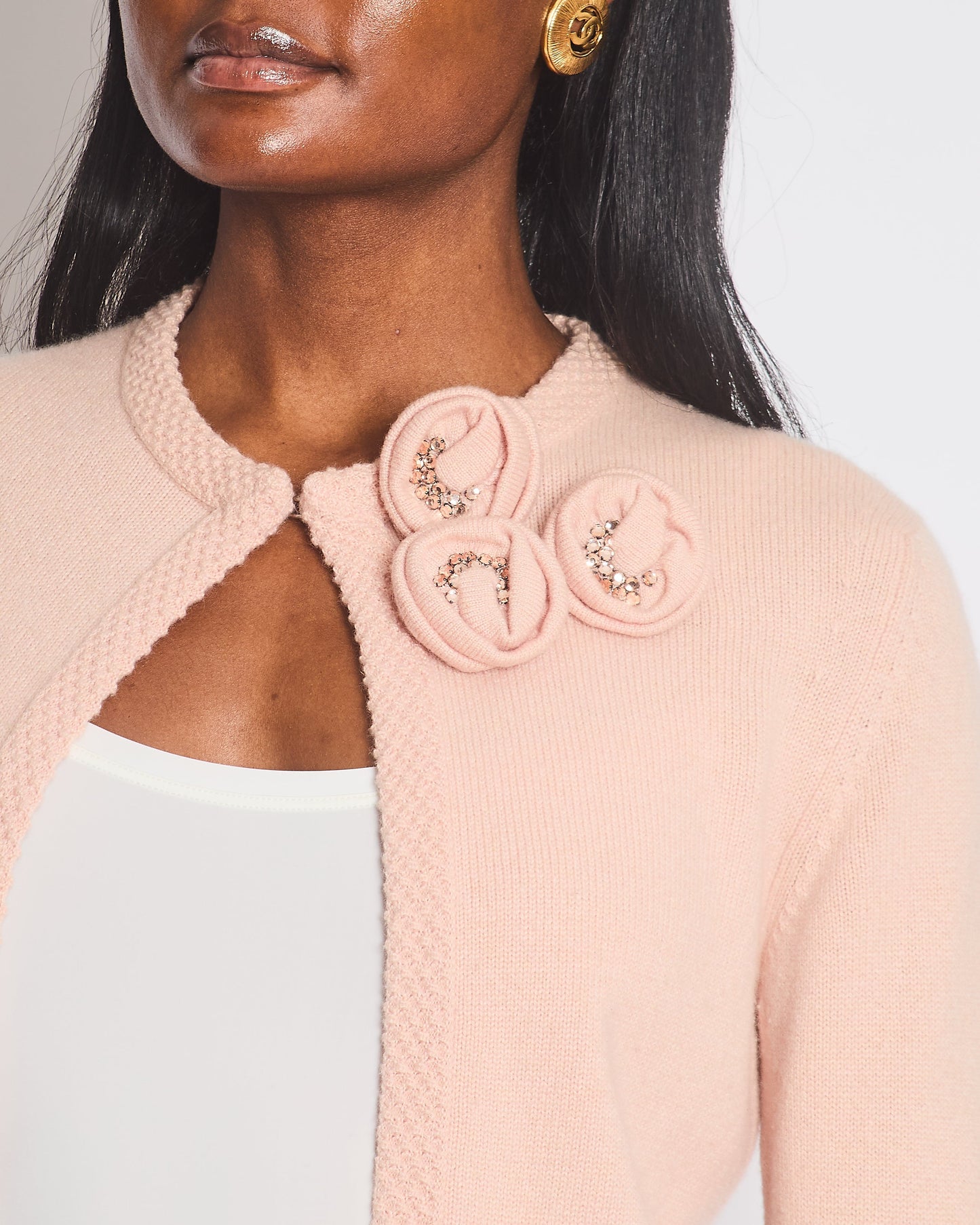 Chanel 05/S   Pink Cashmere Cardigan with Floral Crystals Size FR 38 (UK 10)