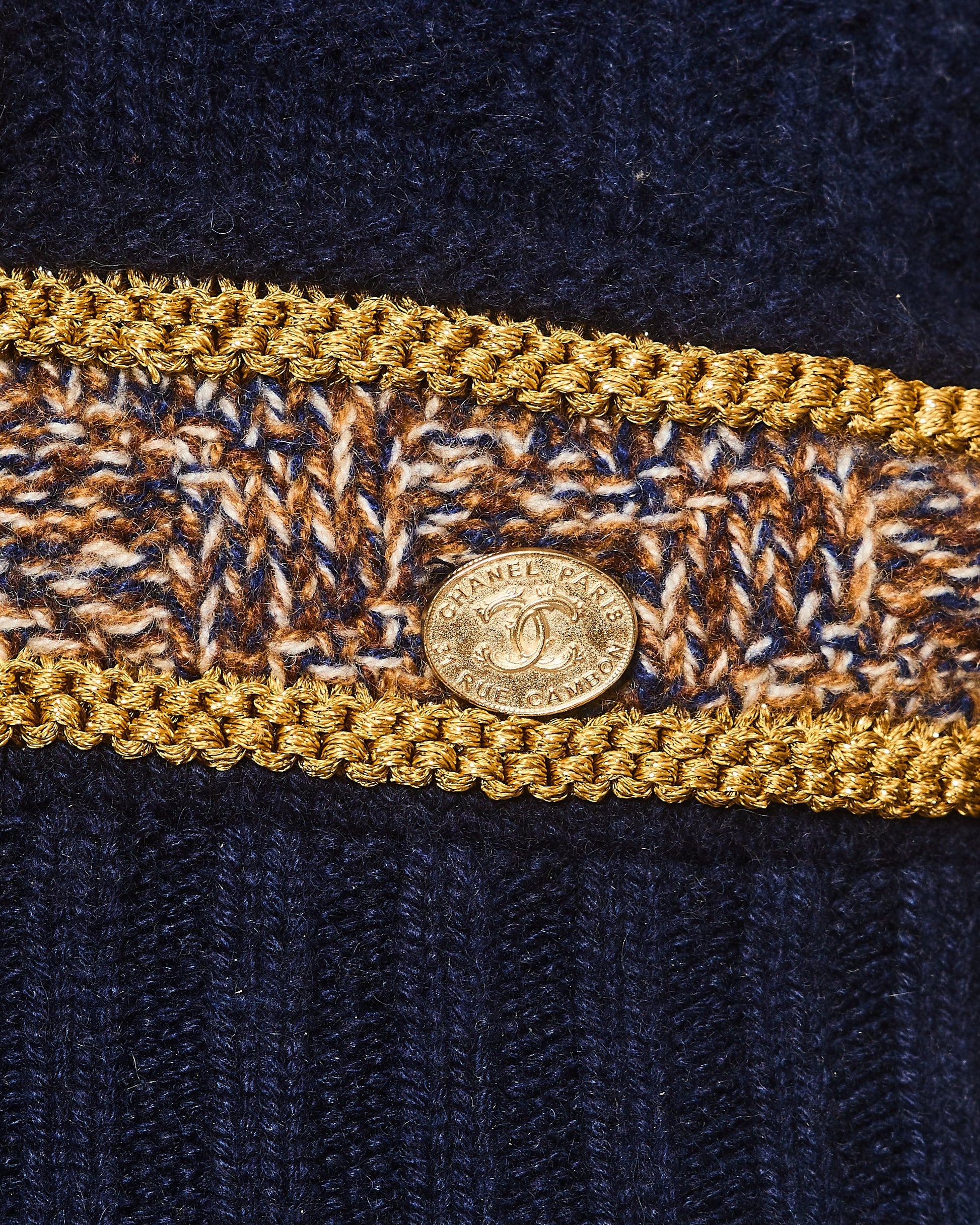 Chanel 21/A Navy Cashmere Knitted CC Jumper Size FR 38 (UK 10)