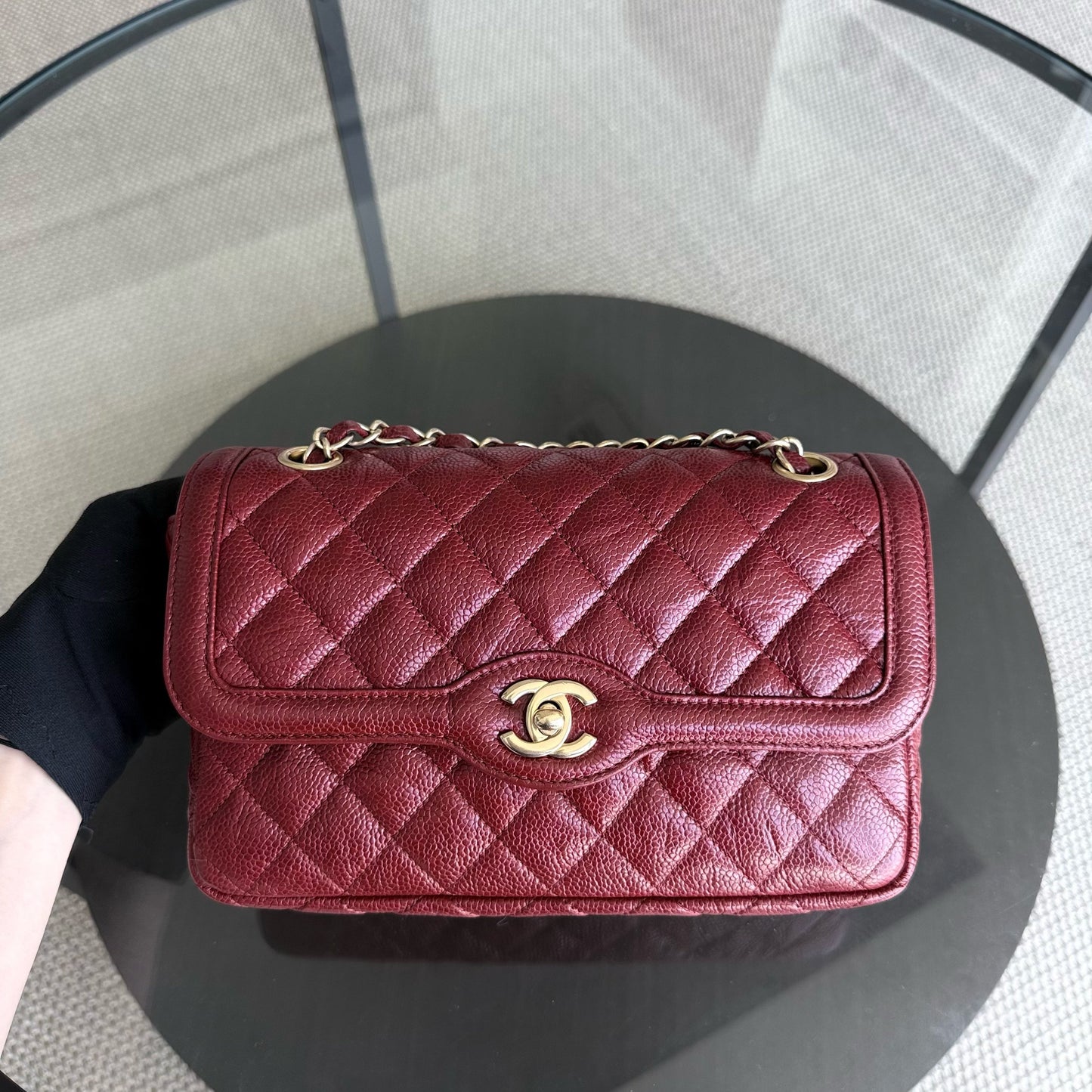 Chanel Two-tone Seasonal Flap - 23CM Caviar Red Gold Hardware Series 21