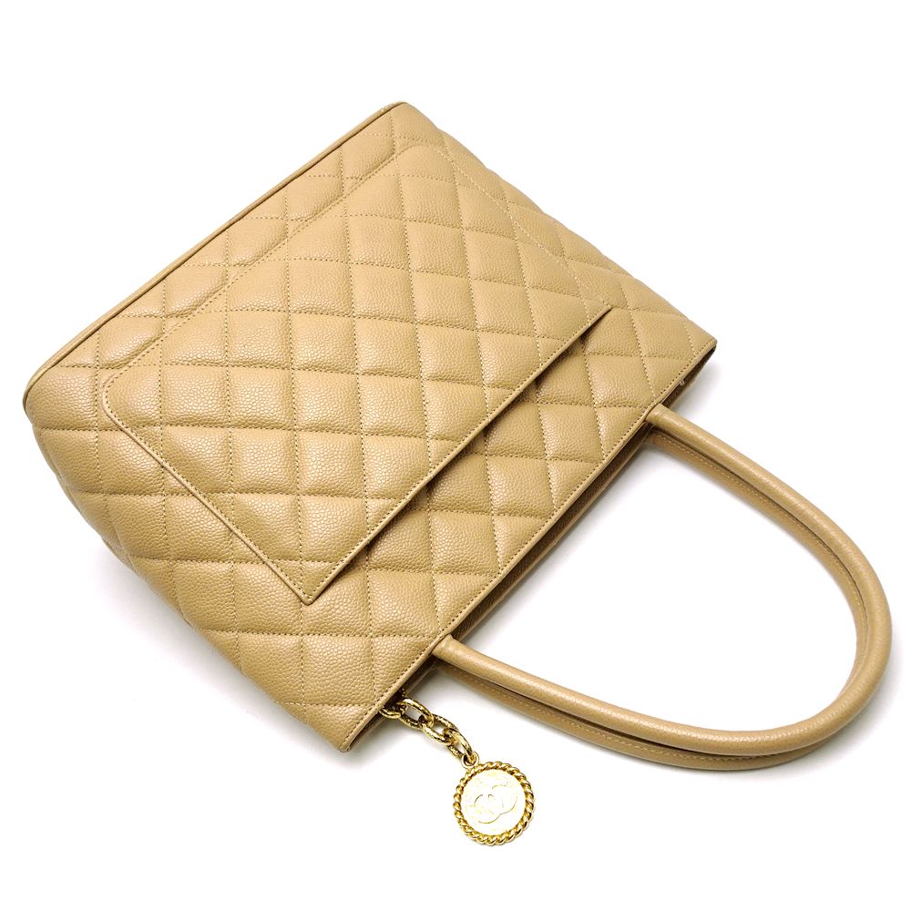 Chanel Reissue Tote Bag Caviar Skin Metal Fittings Beige Gold Fittings 1