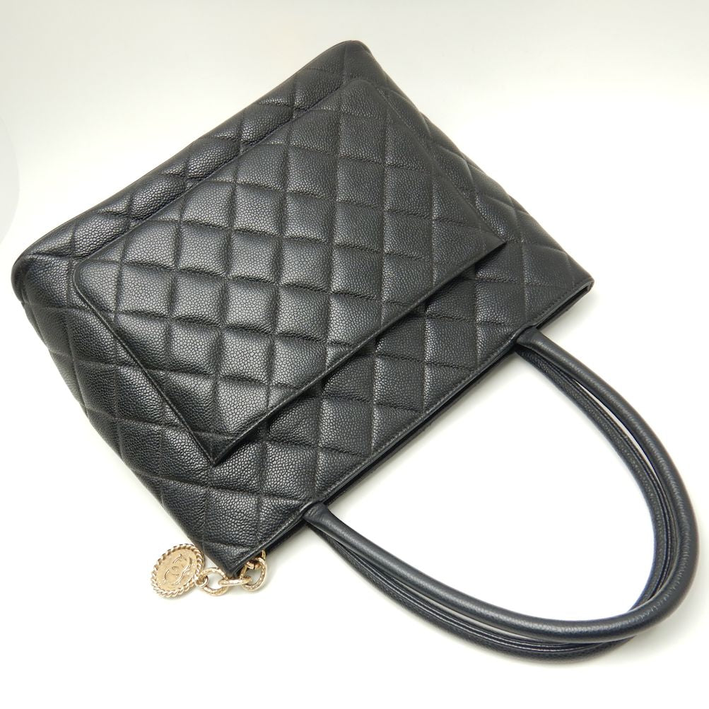 Chanel Reissue Tote Bag Caviar Skin Black Black 3