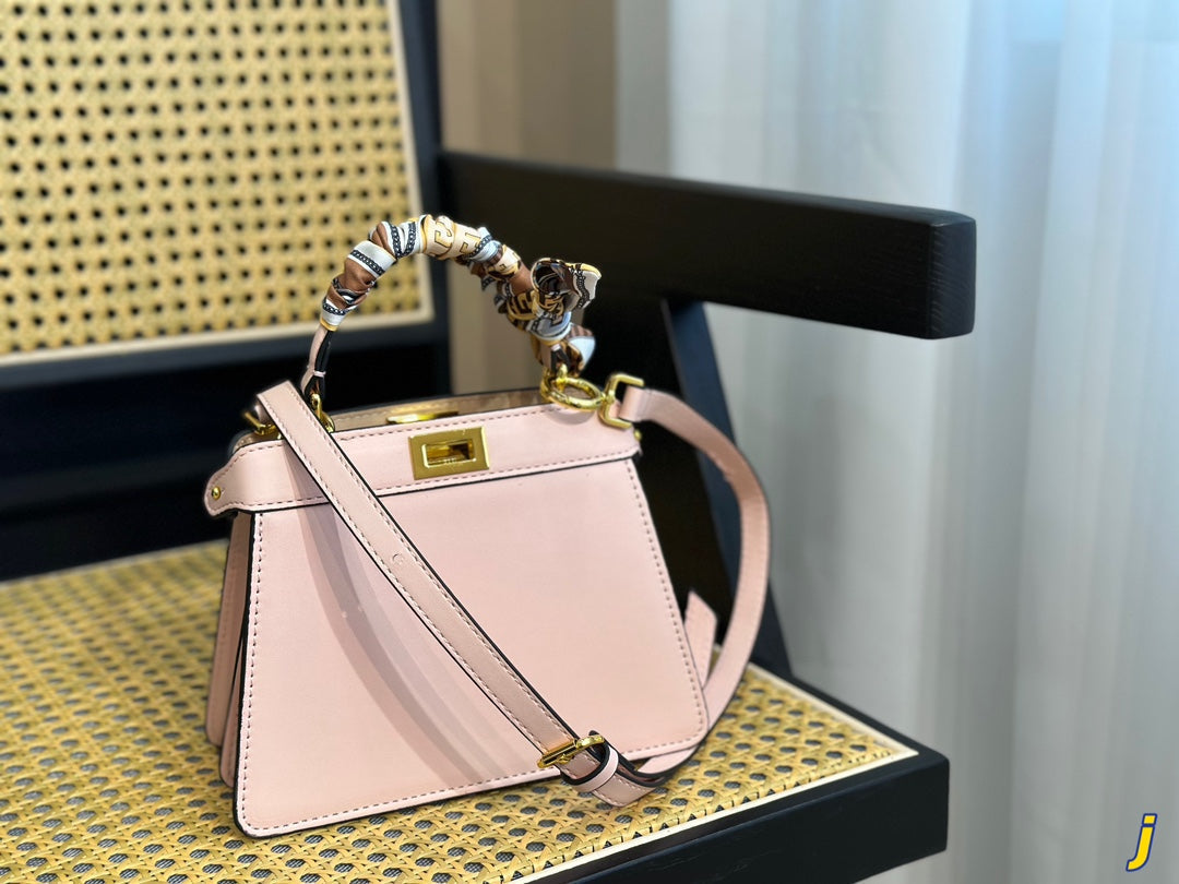 EN - Luxury FEI 287 Travel Bag