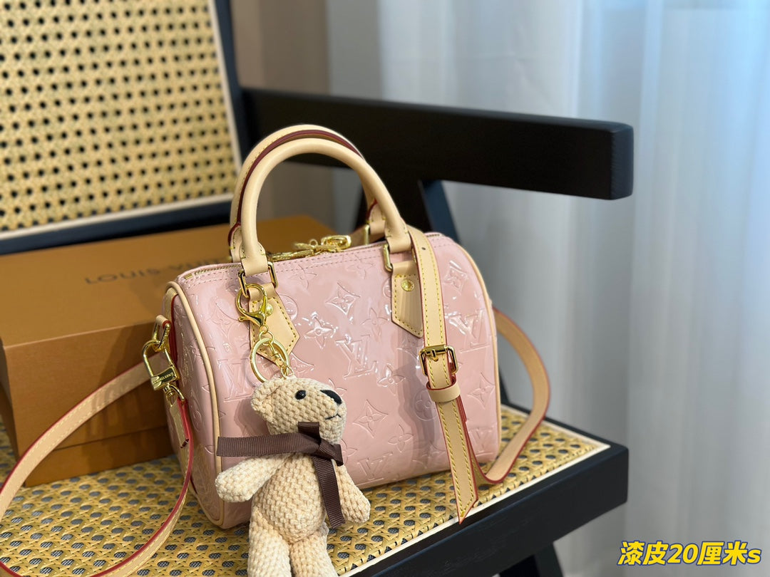 EN - Luxury LUV 737 Travel Bag