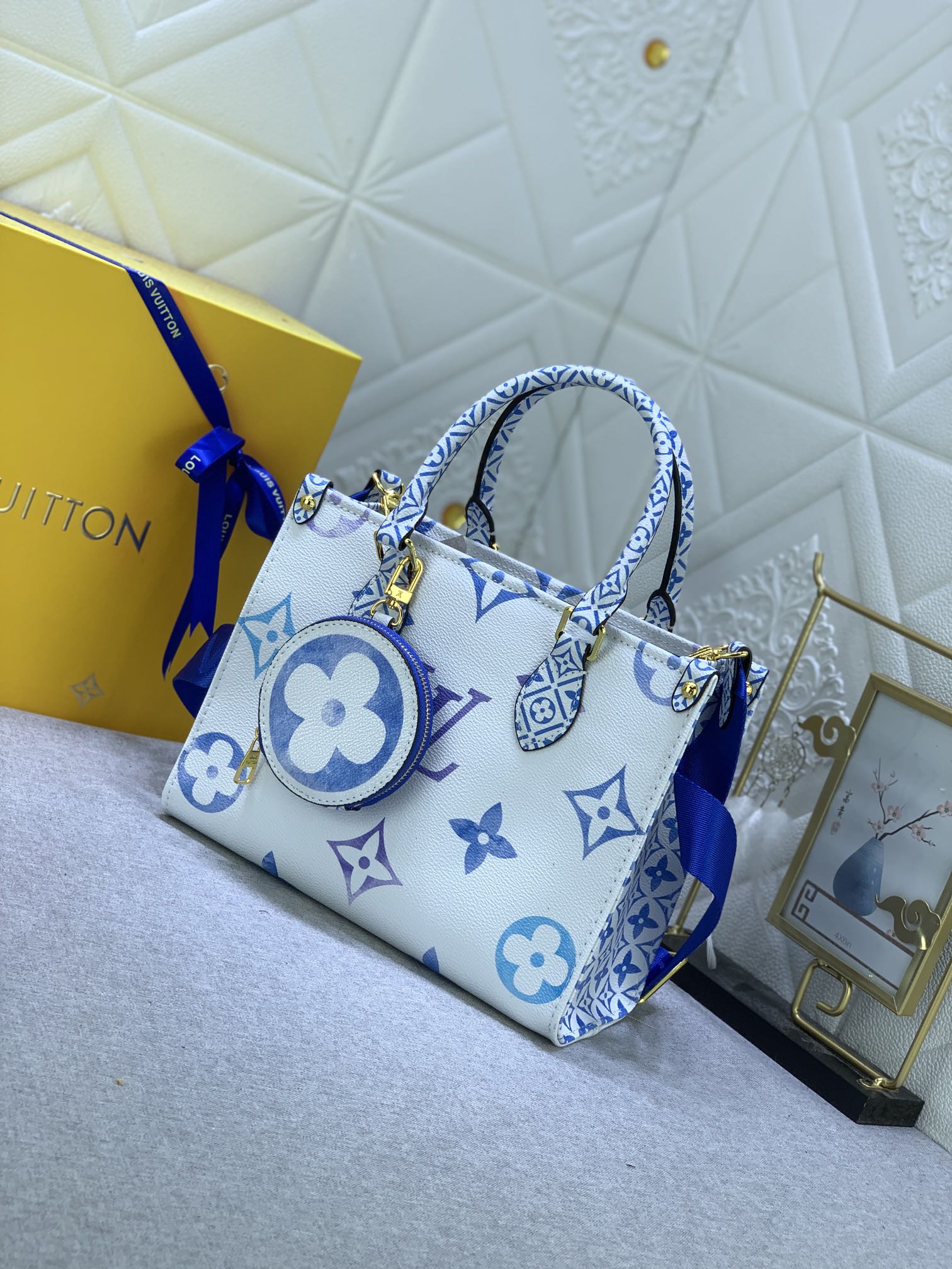 EN - Luxury LUV 820 Travel Bag