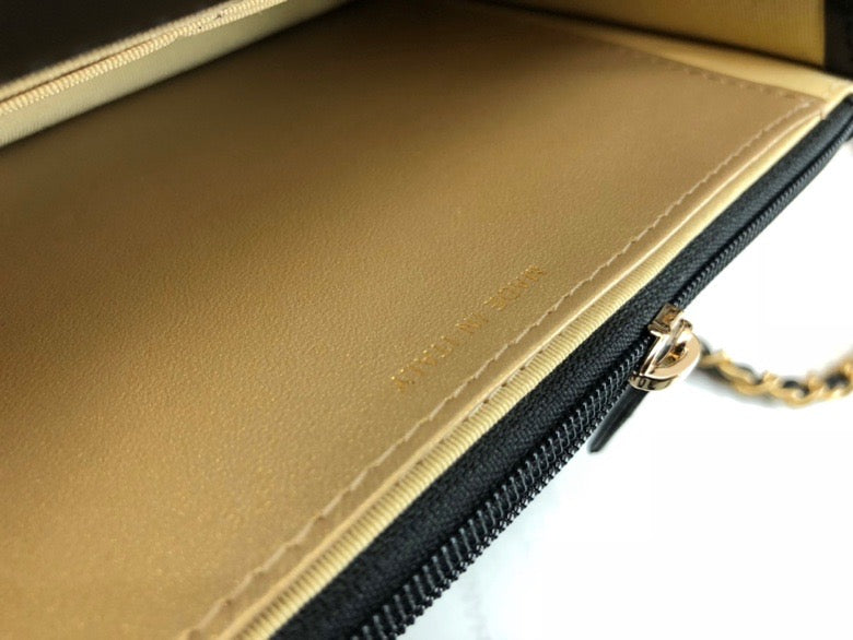 CHL Toned Hardware 7in 19cm Black Gold Flap Handbag