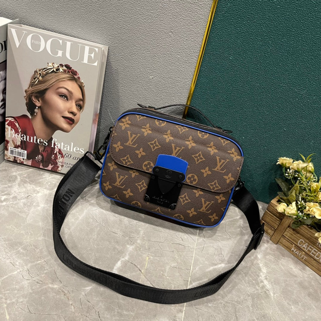 EN - Luxury LUV 853 Travel Bag