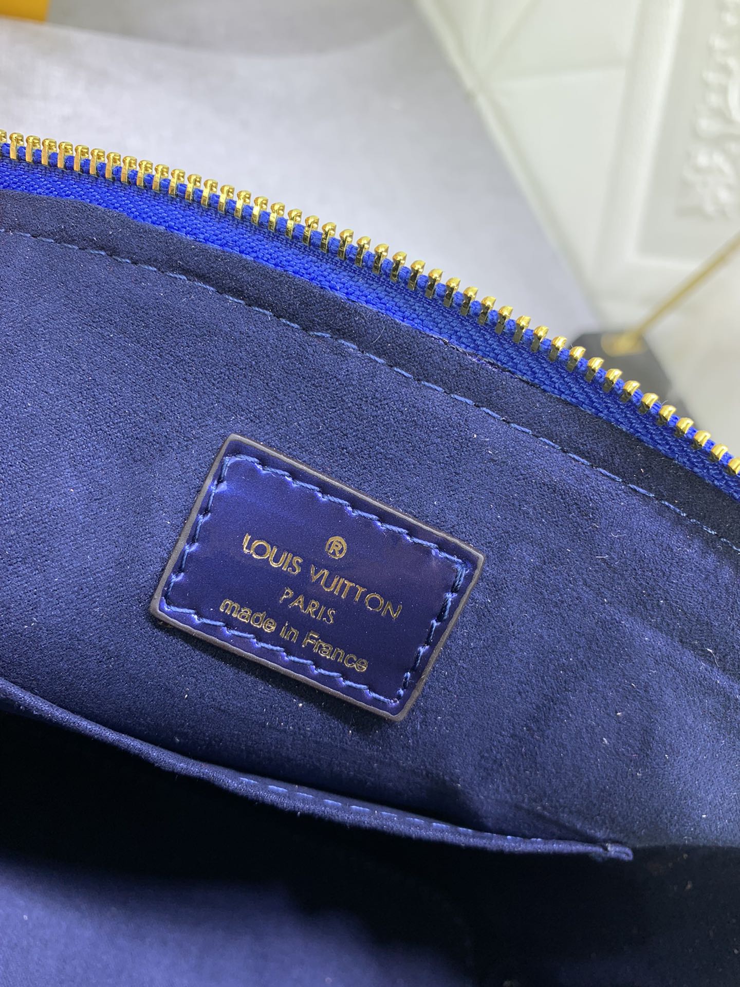 EN - Luxury LUV 835 Travel Bag