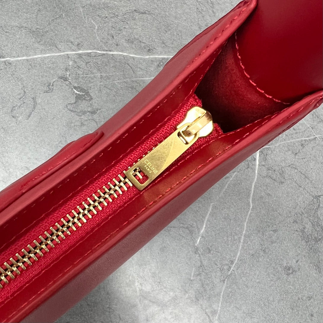 Top Quality Cuir Triomphe Shoulder Bag For Red