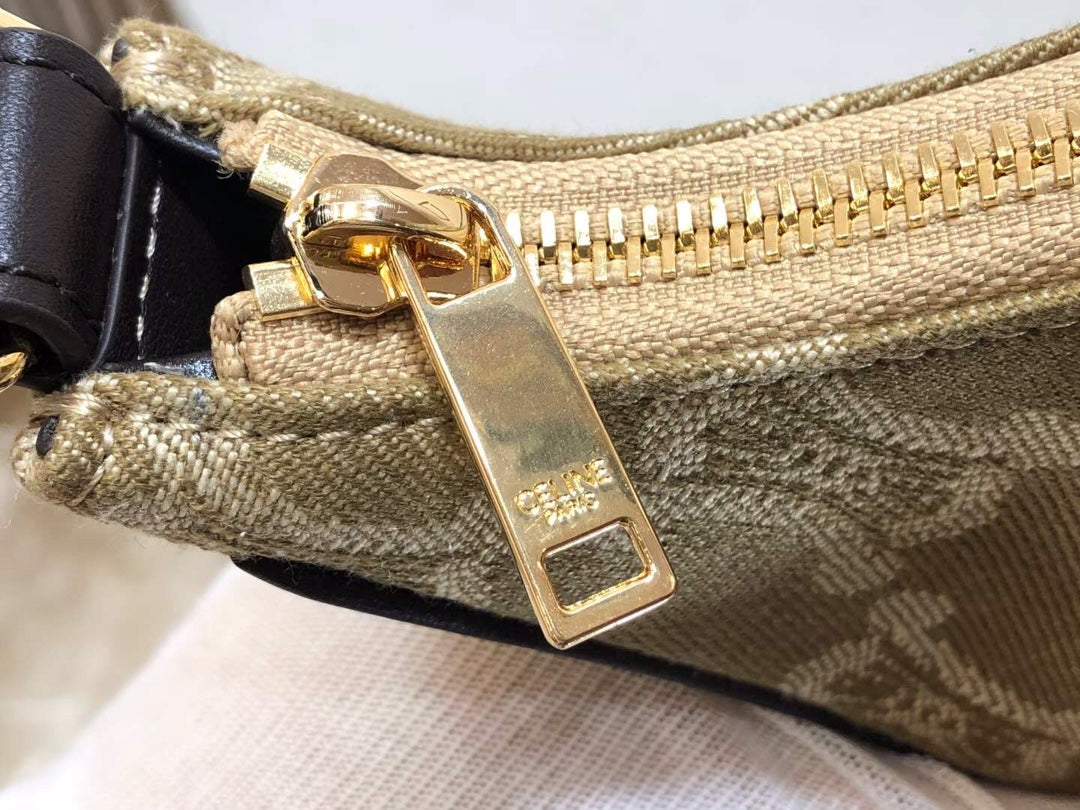 Top Quality Ava Bag In Triomphe Xl Canvas Beige Travel Bag