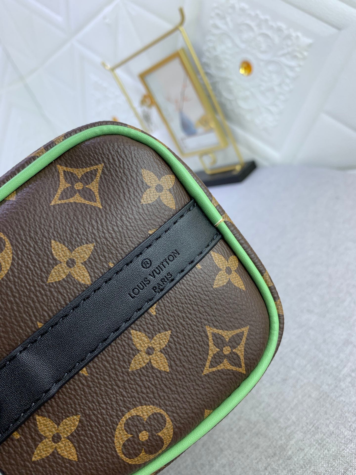 EN - Luxury LUV 794 Travel Bag