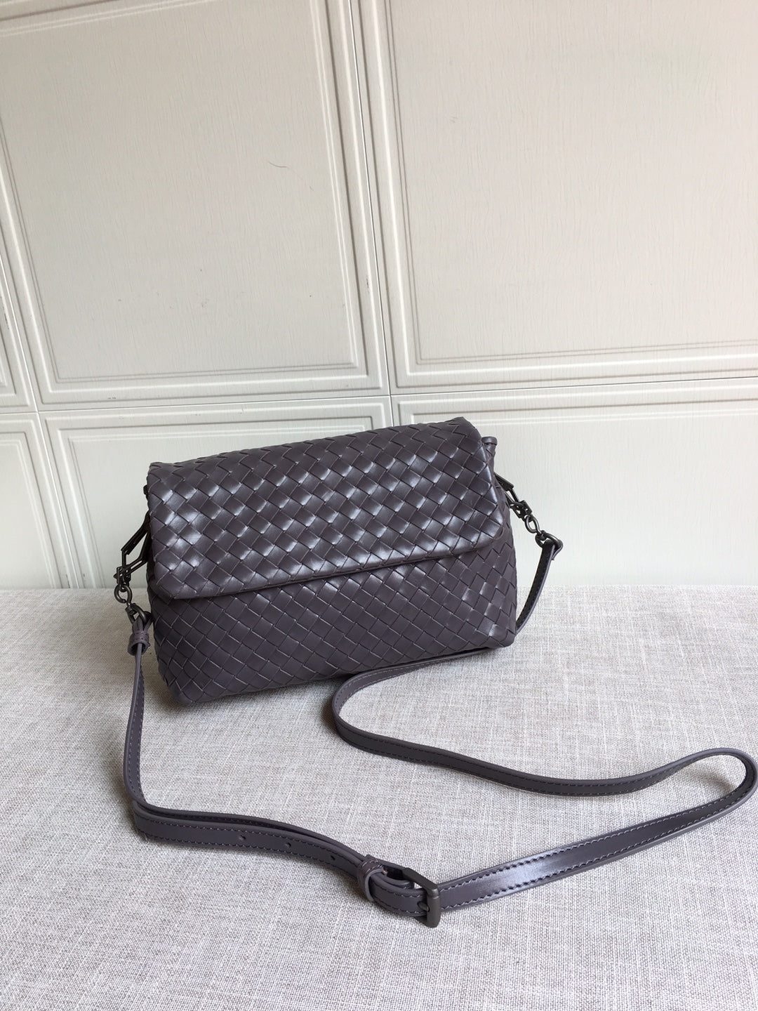 Top Quality Classic Intrecciato Dark For Women Brown Travel Bag