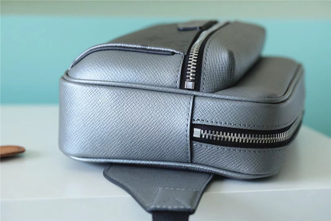 Top Quality Outdoor Bumbag Grey For Men Canvas Monogram Travel Bag
