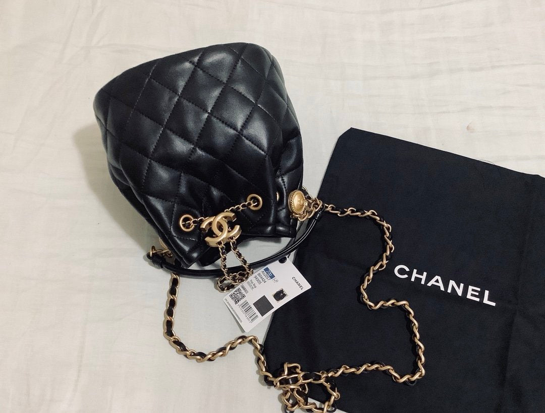 CHL Classic Toned Hardware 7.8in Black Gold Bucket Bag