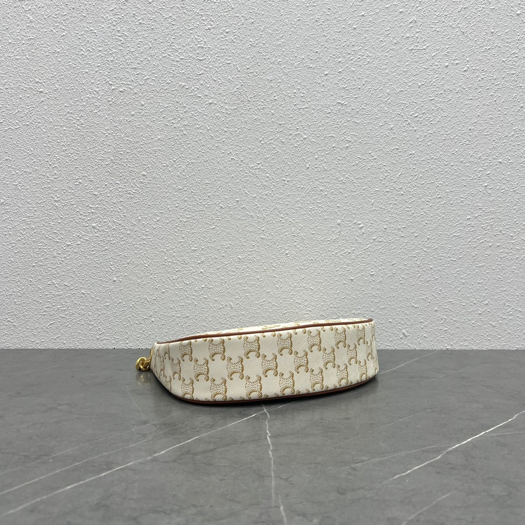 Top Quality Ava Chain In Triomphe For Canvas White Travel Bag