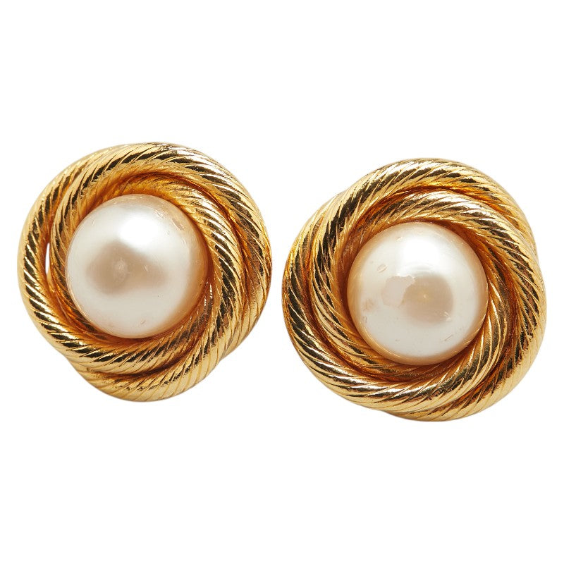 Chanel Pearl   Earrings