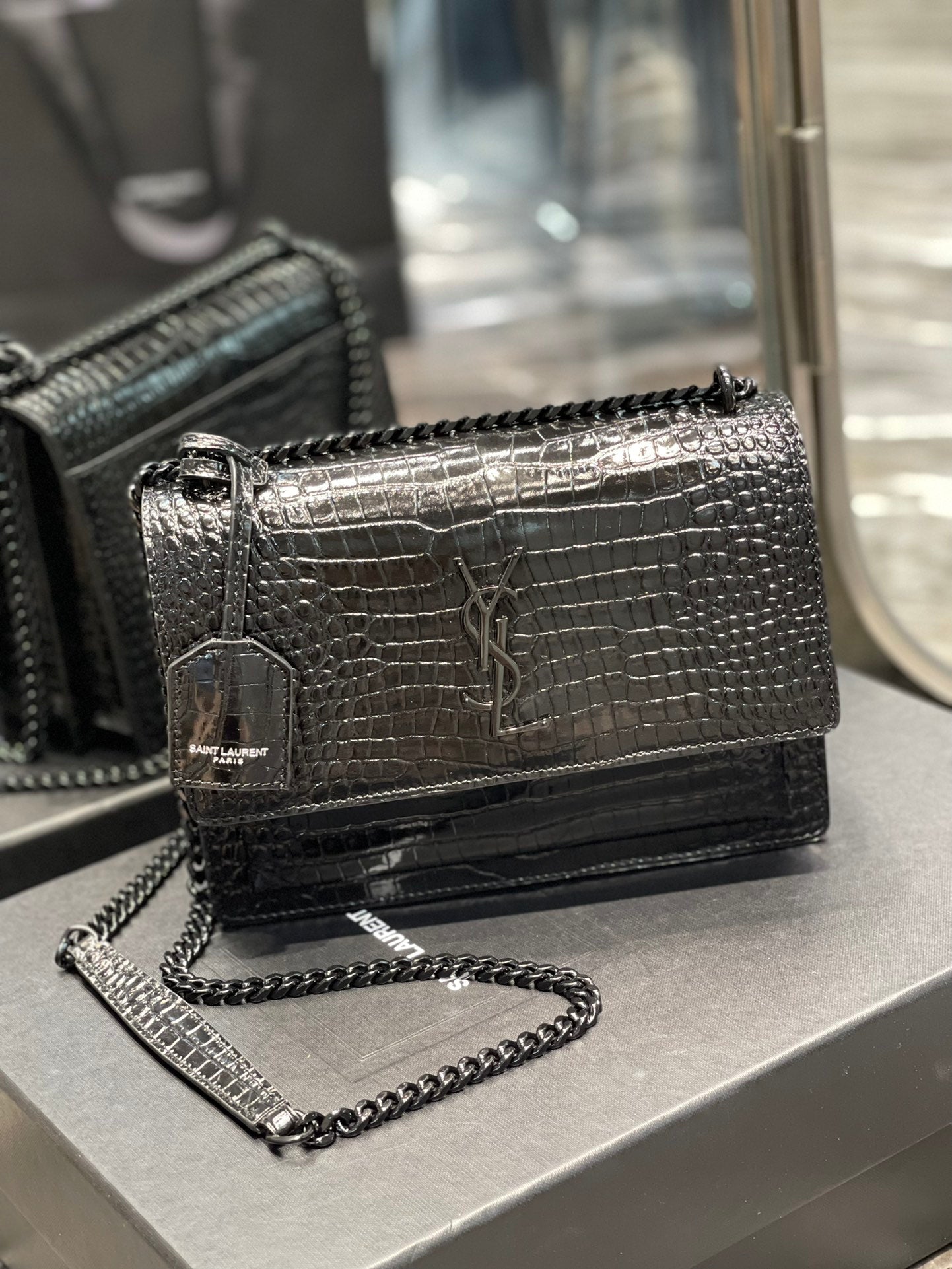 YSL Saint Laurent Sunset 8in 22cm Black Medium Chain Handbag Ysl 442906Dnd0U1000