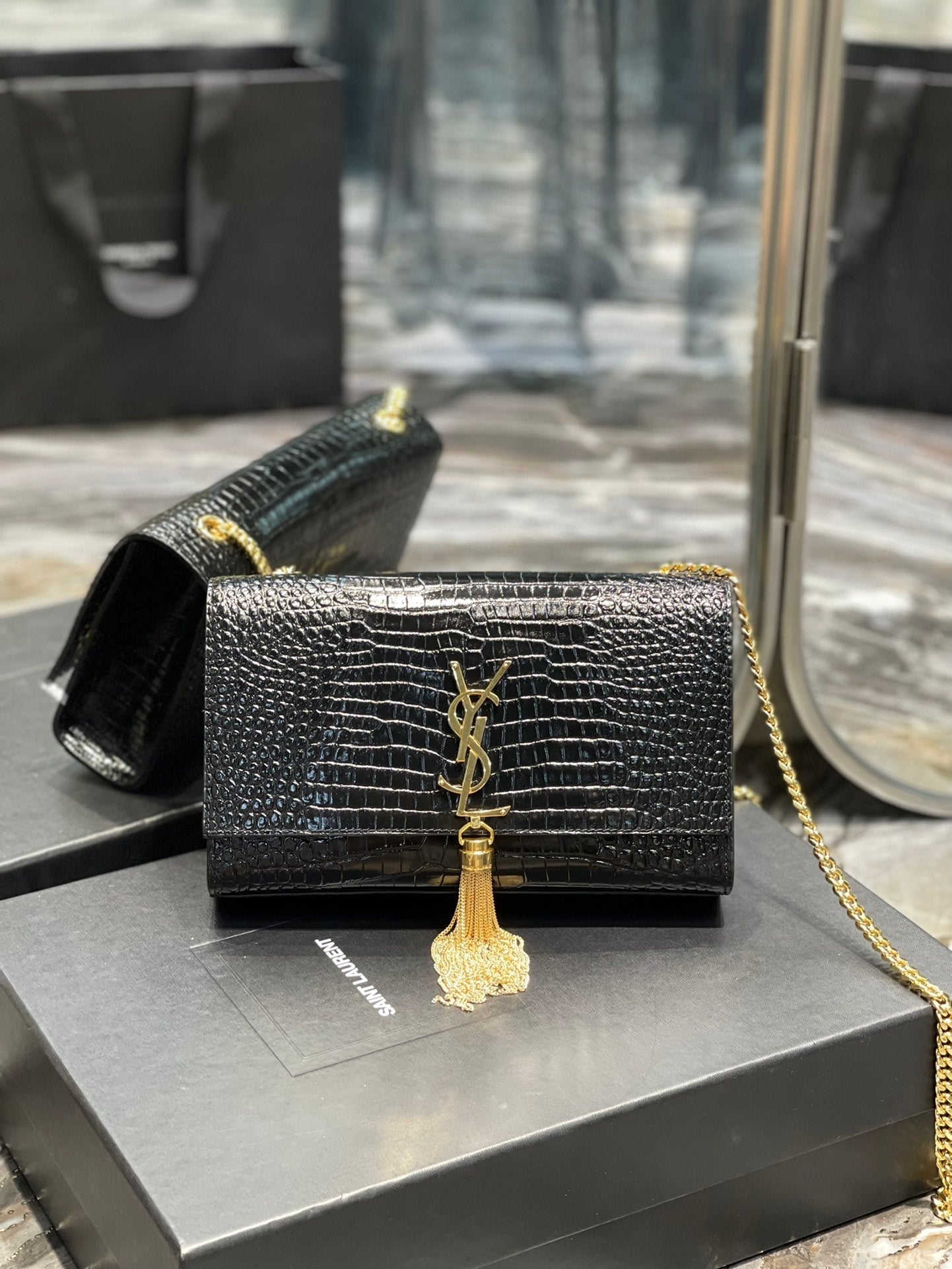 YSL Saint Laurent Ysl Saint Laurent Kata Medium Chain Bag Black Travel Bag Ysl 354119Dnd0J1000 2629