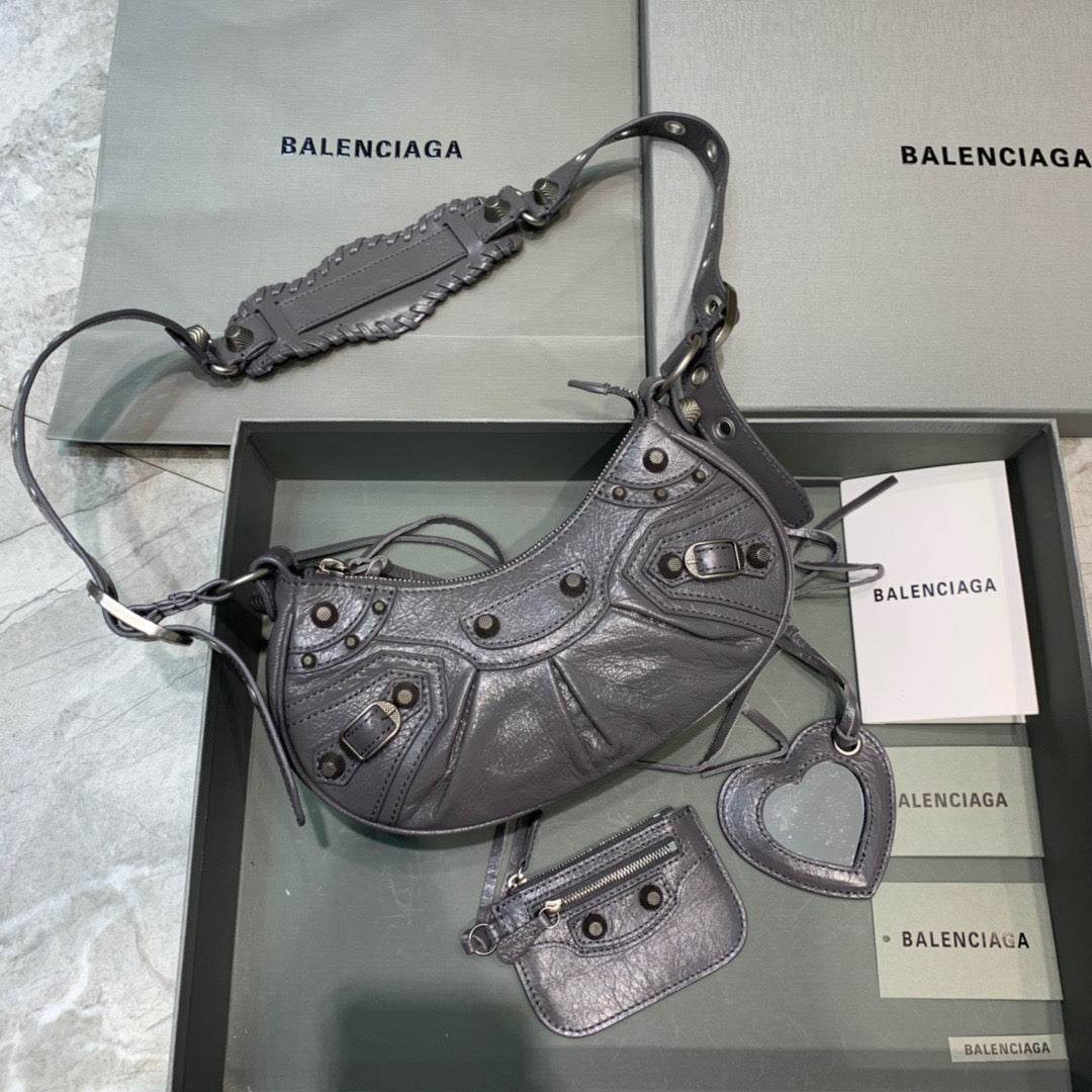 Top Quality Le Cagole Xs Shoulder Bag 102In26Cm 3702