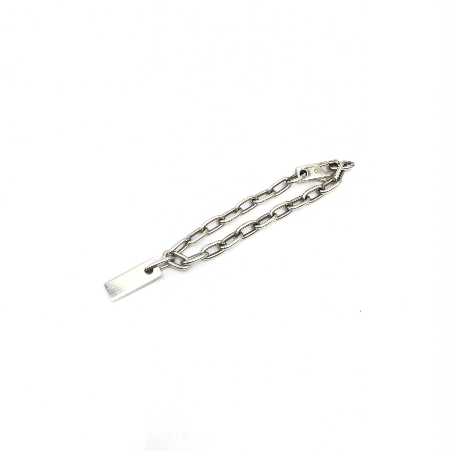 Gucci Sterling Silver Logo Plate Chain Women's Bracelet