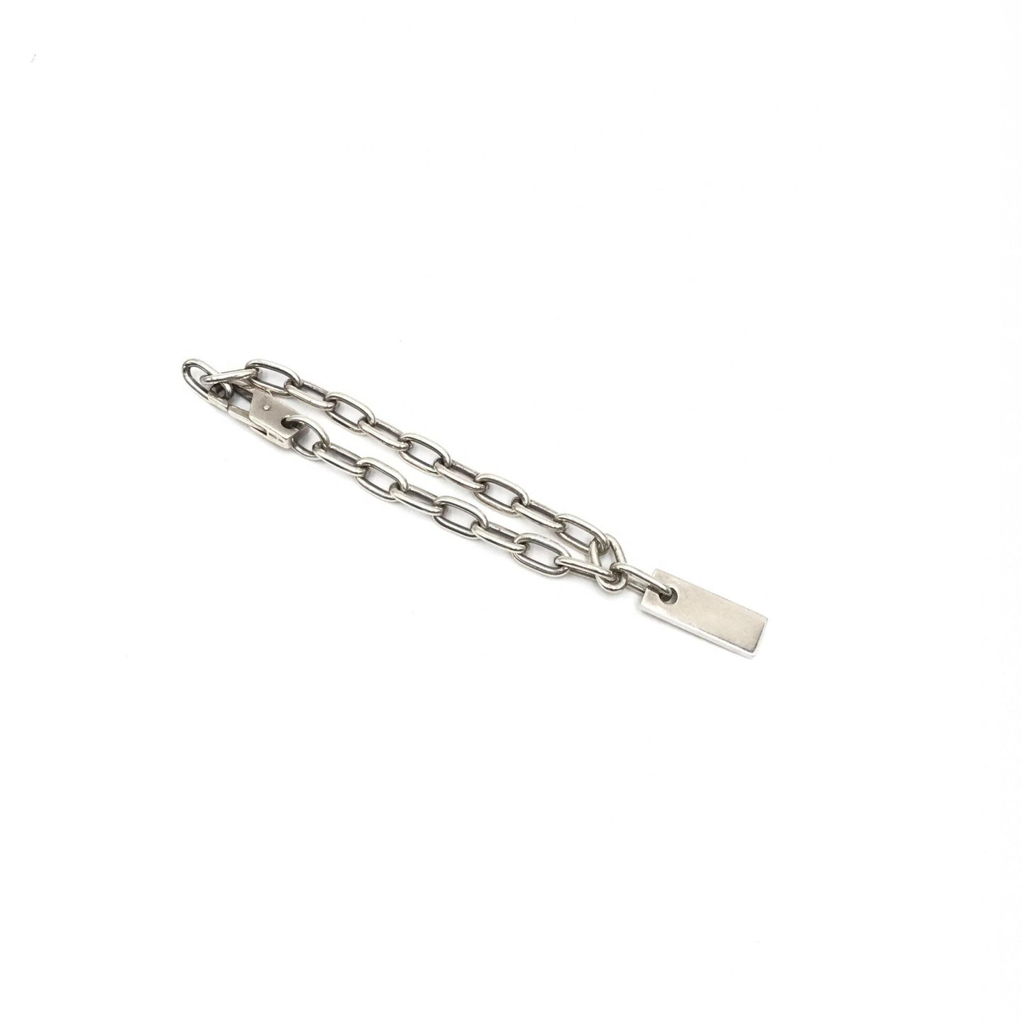 Gucci Sterling Silver Logo Plate Chain Women's Bracelet