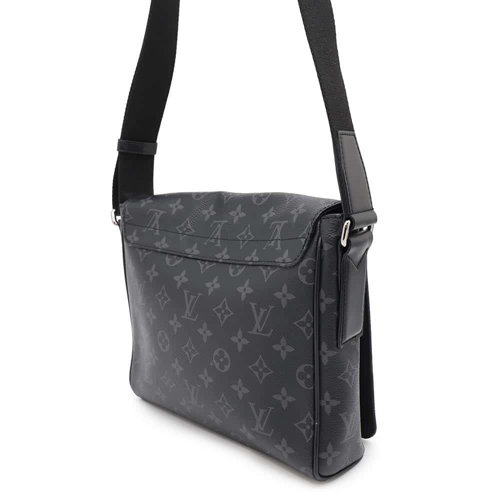 Louis Vuitton District NV2 NoirM45272 Eclipse Monogram Handbag
