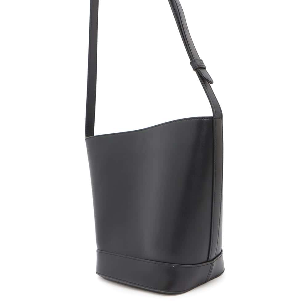 Cuir Triomphe Bucket Shoulder Bag Calf Leather Black