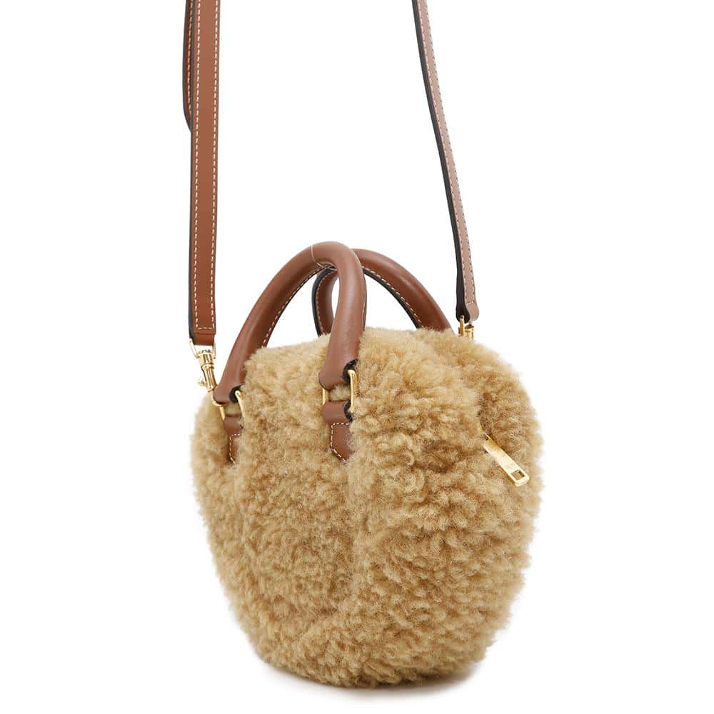 Heart Way Shoulder Bag Boa Size Leather Brown