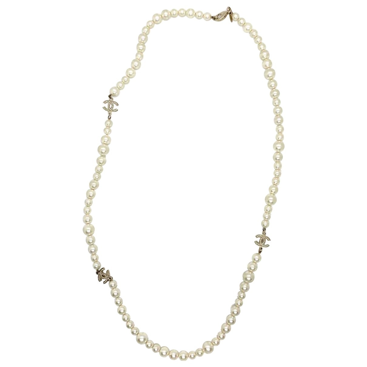 Chanel cc white pearls necklaces